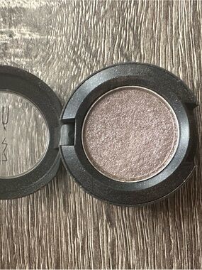 MAC Cosmetics Shimmery Taupe Single Eyeshadow